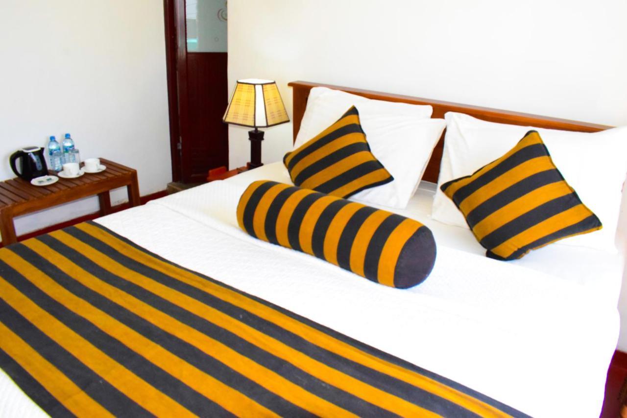 Blue Moon Hotel Nuwara Eliya Exterior photo